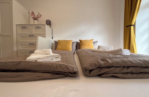 Krampfervorstadt Apartment | Business,Family&Friends I balcony I close to centerI washingmachine |quiet |WLAN