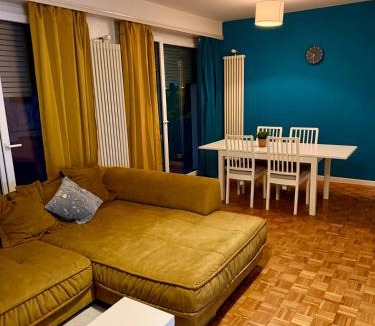 Lausanne Apartment | Aliyah