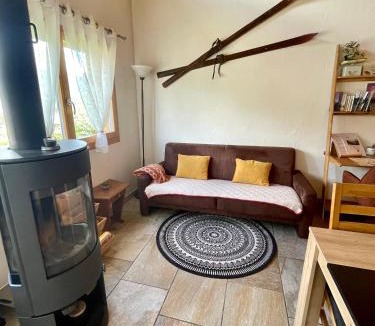 Noes Ski Chalet | Charmante maisonnette avec vue sur les montagnes