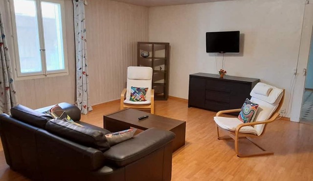 Holiday flat on a farm in Luins