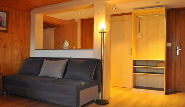 Cosy apartment for 4 people with WIFI, TV and balcony in Ried