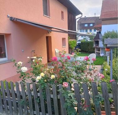 BnB LES OISEAUX, chez Lidia, 26m2 à 44m2, 2ème étage in Vendlincourt