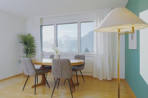 Traumhafte 2,5-Zi-Wohnung -A- mit Sicht auf See und Berge in Alpnach
