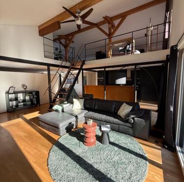 LaVida Star Alpine Hideaway Thun, Sauna, free parking in Blumenstein