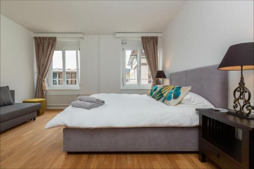 KAYA Zurich Apartment 3B - Downtown 2BR Deluxe Apt in Zurich