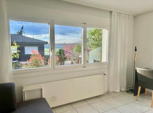 Moderne 65m2 Wohnung mit Garten am Waldrand nähe Basel in Rodersdorf