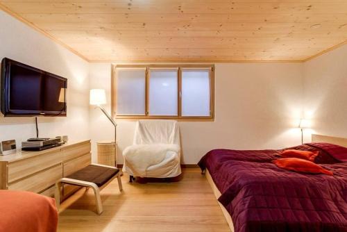 Luxurious Flat with Jacuzzi Sauna in Schönried