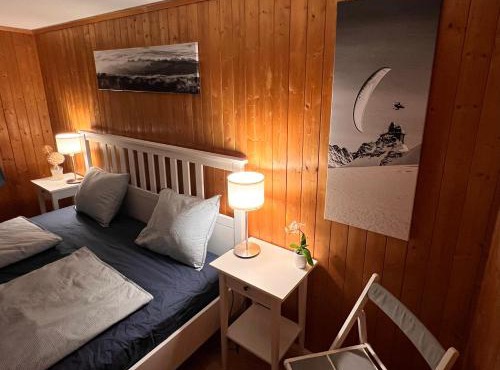 CLOUD No3 Schweizer Chalet-Wohnung mit zentraler Klimaanlage in Matten