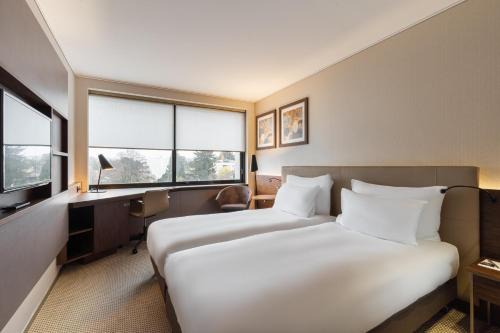 Nash Airport Hotel 